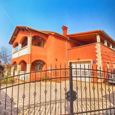 Fuer 4 Personen Ca 42 Qm In Pula, Istrien Istrische Riviera Apartment Pula